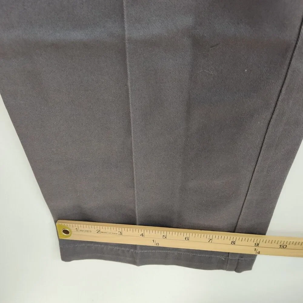 NWT Haggar Straight Fit Khaki Pants Men's 42x32‎ Gray Straight Leg
